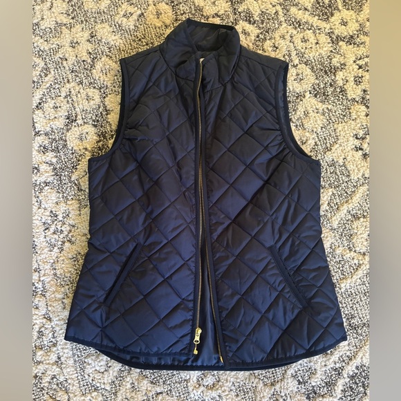 Old Navy Women’s Vest in Navy Blue - Picture 6 of 6